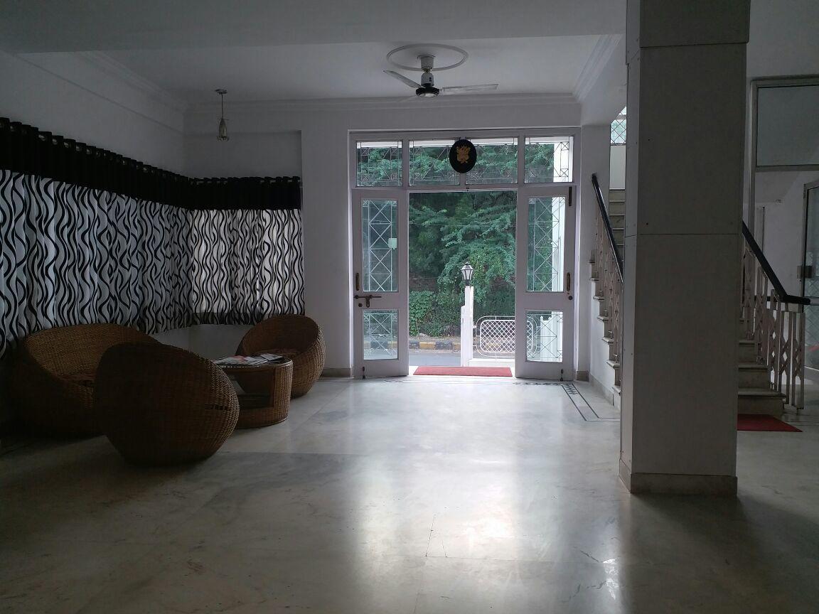 Hotel White Palace อุเดเปอร์ ภายนอก รูปภาพ